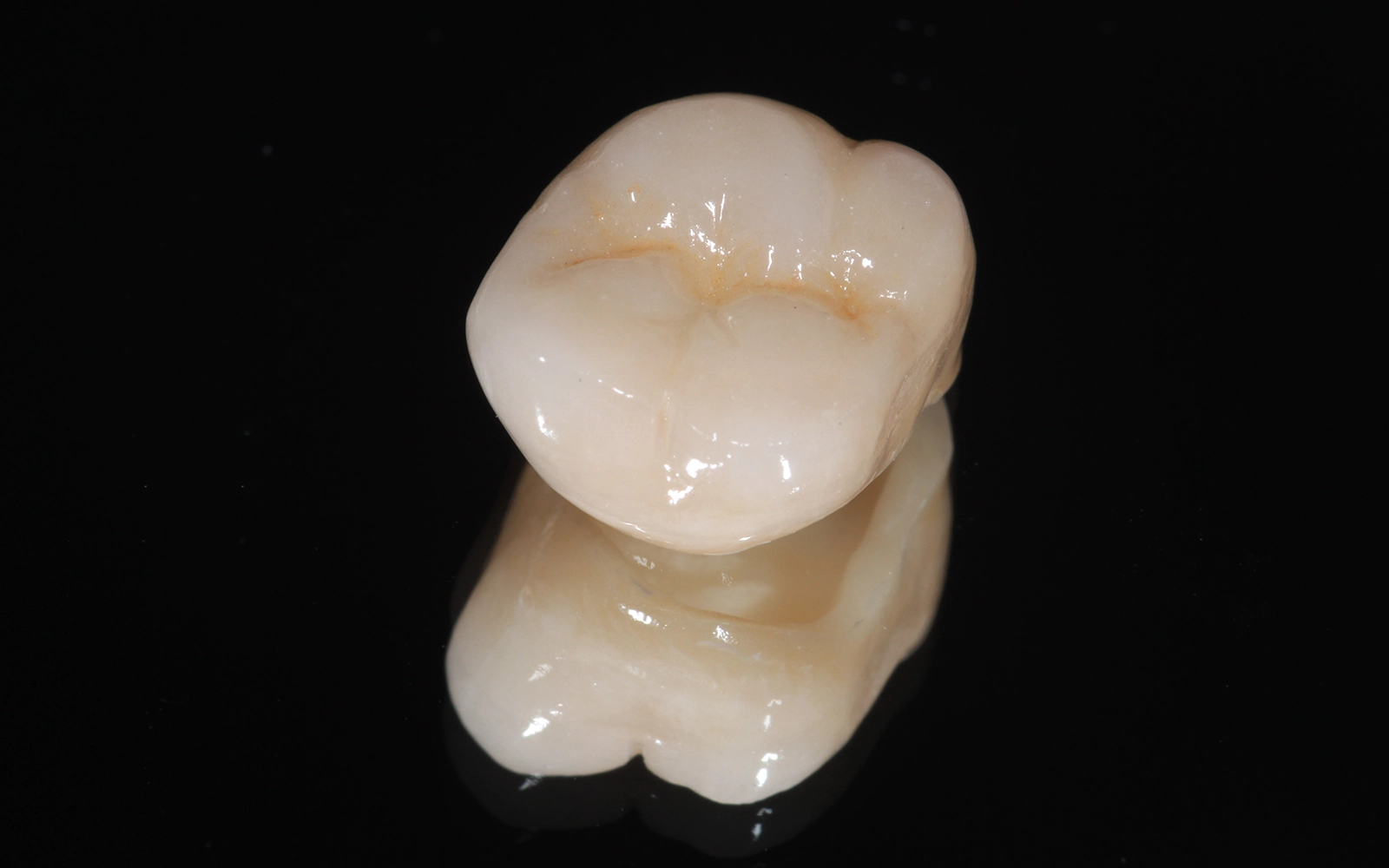 ジルコニアセラミック